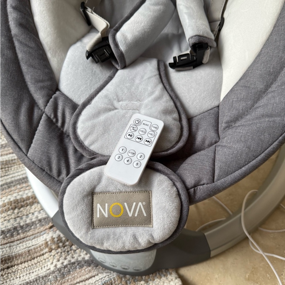 Nova Baby Swing with Remote